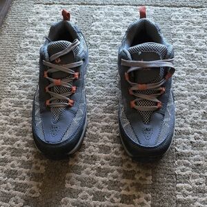 Vasque Hiking Shoes EU 37 Women’s 6 Gray Orange Trail